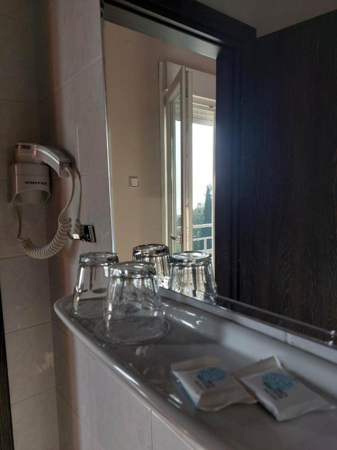 Oceanis Hotel Солун Екстериор снимка