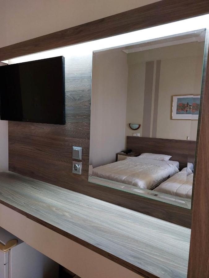 Oceanis Hotel Солун Екстериор снимка